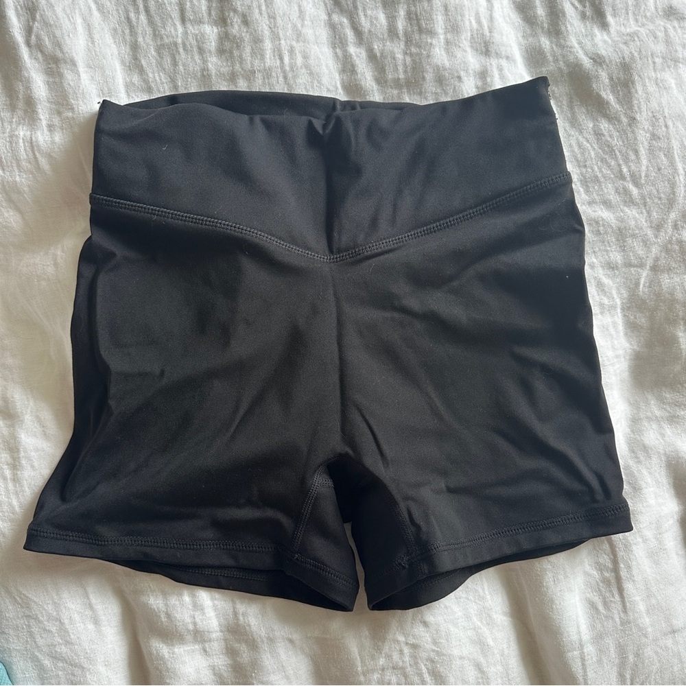 Balance athletica cloud short short - black